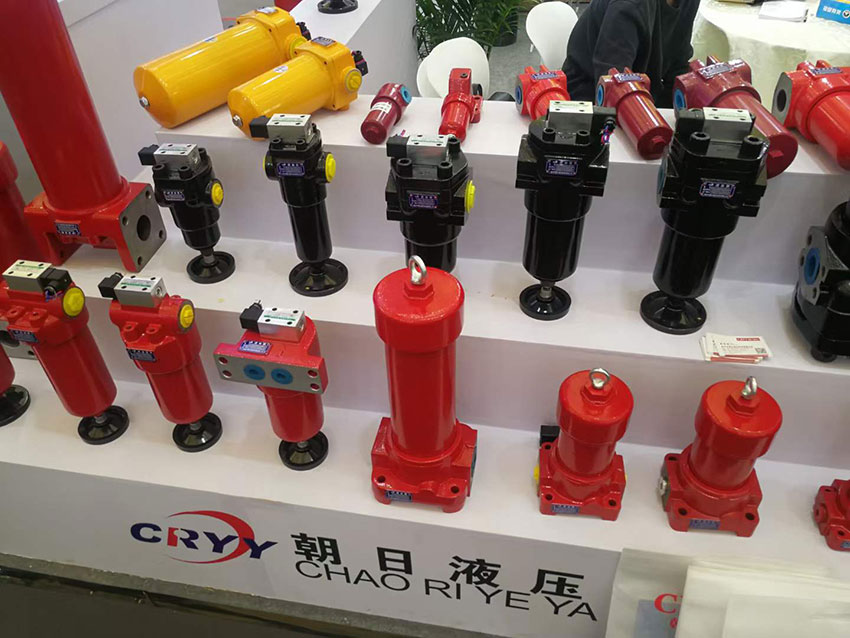 隨著生產(chǎn)制造業(yè)的發(fā)展，液壓配件作為機械的零件之一被廣泛使用，其中液壓配件起著不可或缺的作用，因為是無形的存在，所以容易被忽視，那么，下面跟著遠征液壓一起了解下液壓配件生產(chǎn)應(yīng)符合技術(shù)和使用標準吧!
